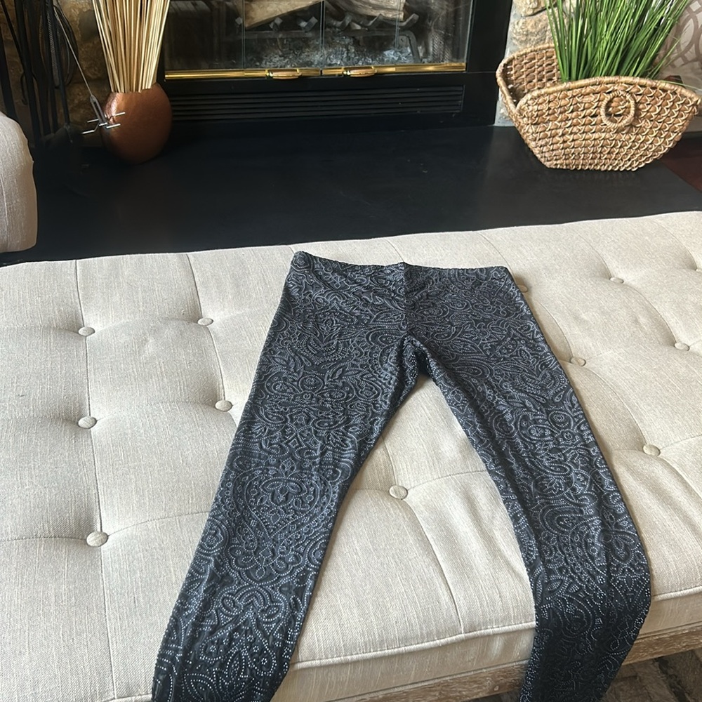 Staring at Stars Black Silver Mesh Sheer Leggings Size Medium